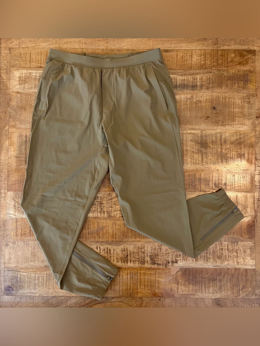 Lululemon Surge Joggers 29”